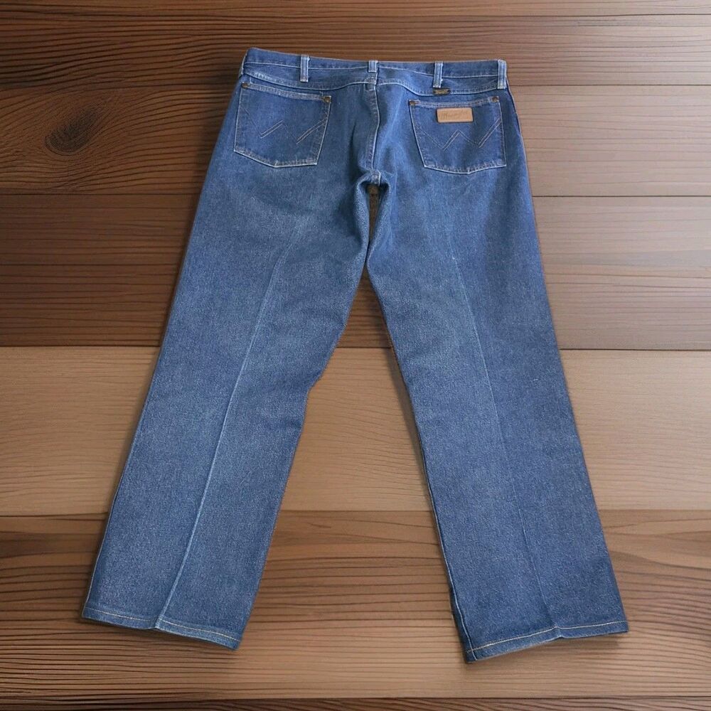 VTG 1986 Wrangler 13MWZ Jeans Made in USA Mens 38x29 Blue Denim Cowboy Cut 40x32 - Picture 3 of 8